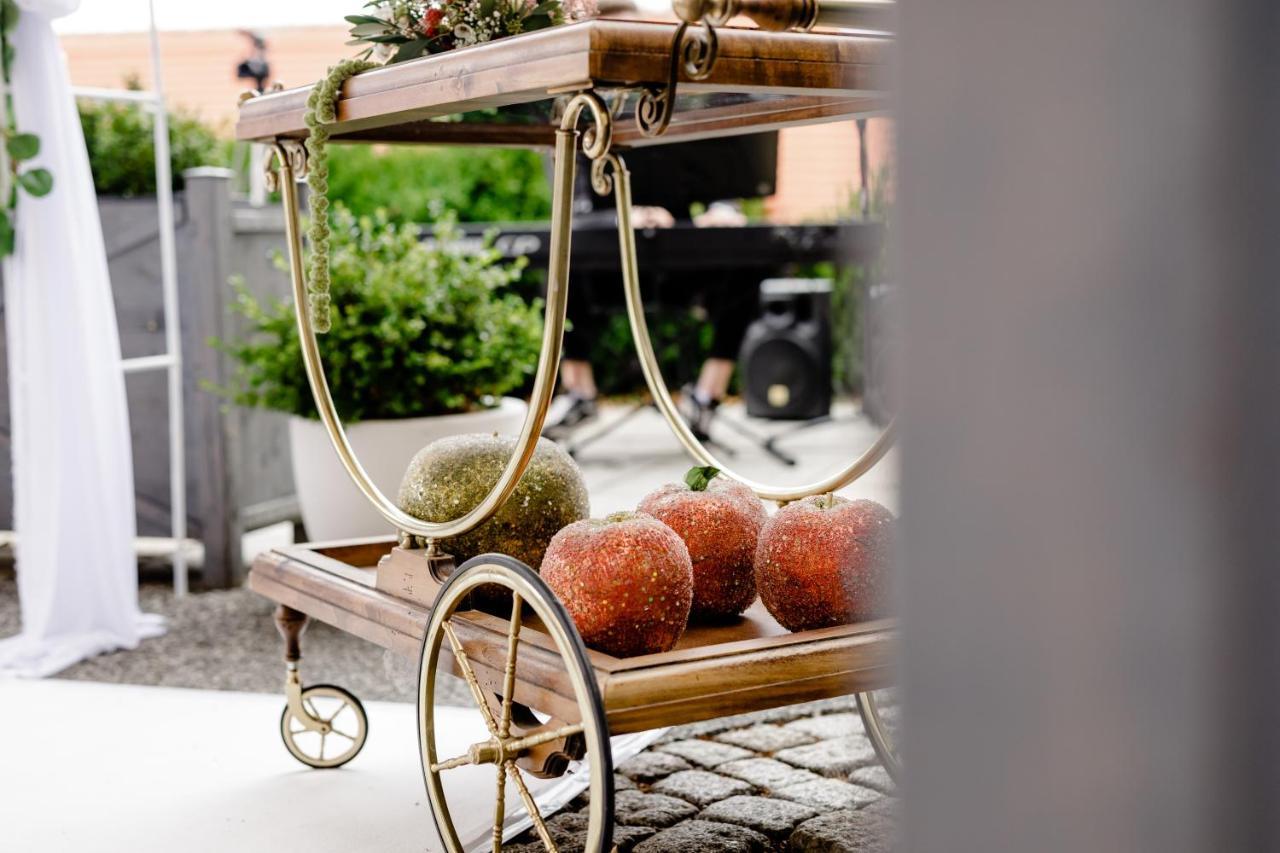 Schlosshotel Elgersburg Bagian luar foto
